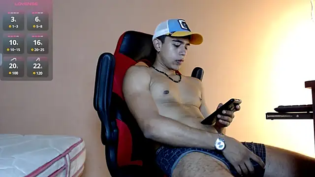 karlgiles  online show from 01.23.25