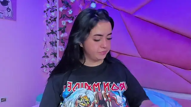 Victoria Rossy online show from 12.15.25