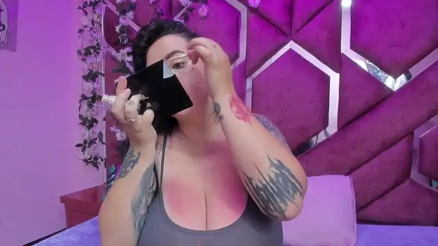 Victoria Rossy online show from 02.24.26