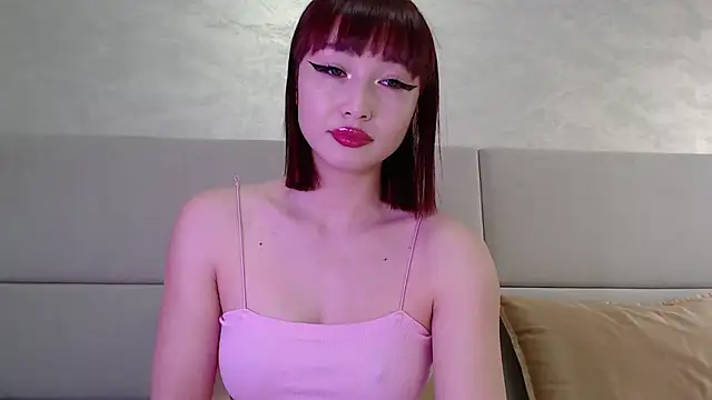 MiaRie online show from 11.24.25