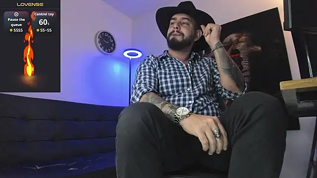Snapshot of Ethan_Castellano chatting on 03.23.26 Ethan Castellano online show from 03.23.26