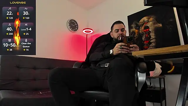Snapshot of Ethan_Castellano chatting on 03.30.26 Ethan Castellano online show from 03.30.26