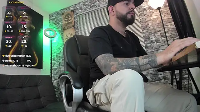 Snapshot of Ethan_Castellano chatting on 04.16.26 Ethan Castellano online show from 04.16.26