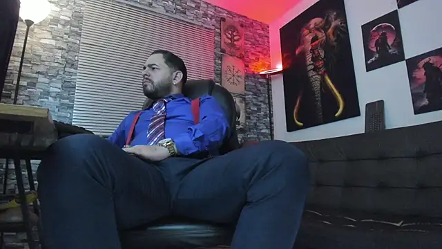 Snapshot of Ethan_Castellano chatting on 05.20.26 Ethan Castellano online show from 05.20.26