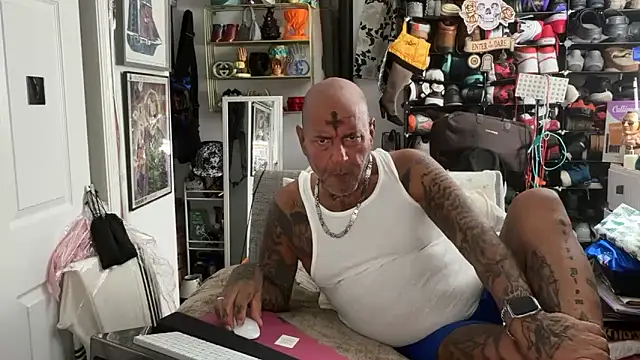 joeytatts66 online show from 02.19.26