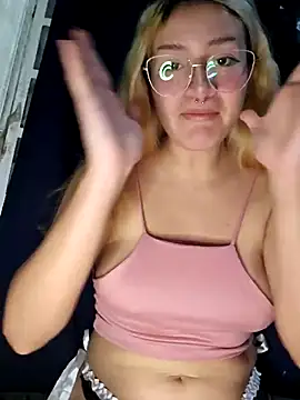 Snapshot of sadnessgyall chatting on 03.19.25 sadnessgyall online show from 03.19.25