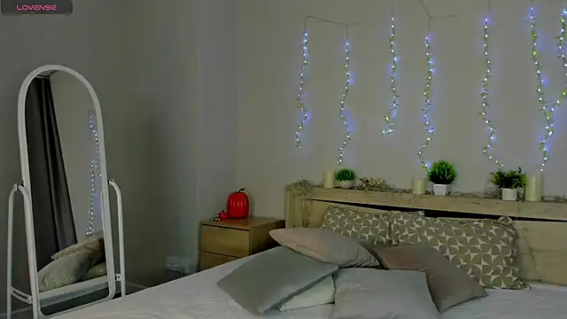 Snapshot of Cherry_Price chatting on 04.19.26 Cherry Price online show from 04.19.26