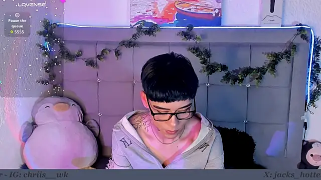 Snapshot of jacks_hotter chatting on 07.04.26 jacks hotter online show from 07.04.26