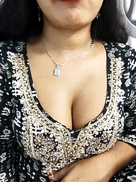 Sania-Love online show from 10.18.25