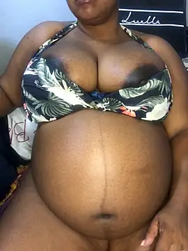 Snapshot of PervertPreggy chatting on 01.12.25 PervertPreggy online show from 01.12.25