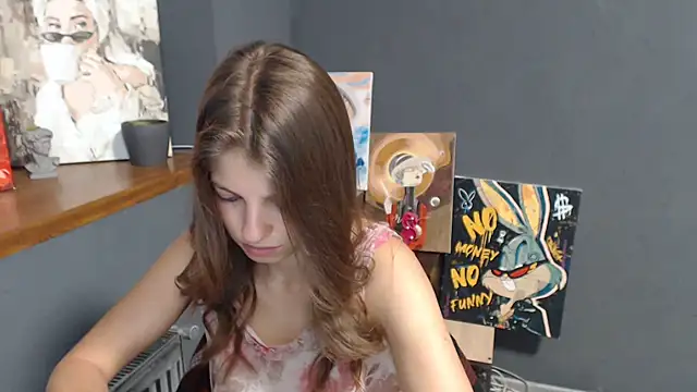 Snapshot of felicity_gold chatting on 08.03.26 felicity gold online show from 08.03.26