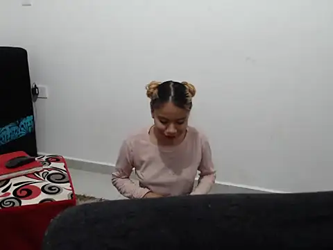 Snapshot of Naomi991 chatting on 02.06.25 Naomi991 online show from 02.06.25