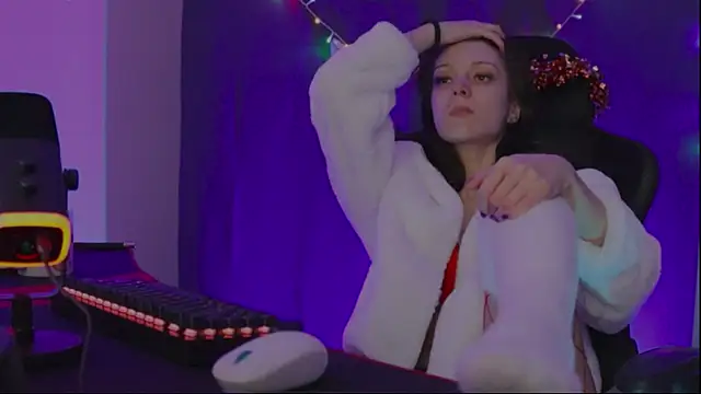 Kathleen Meow online show from 12.25.24