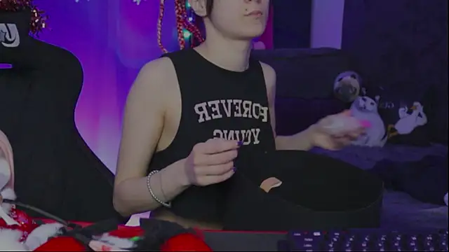 Kathleen Meow online show from 01.03.25