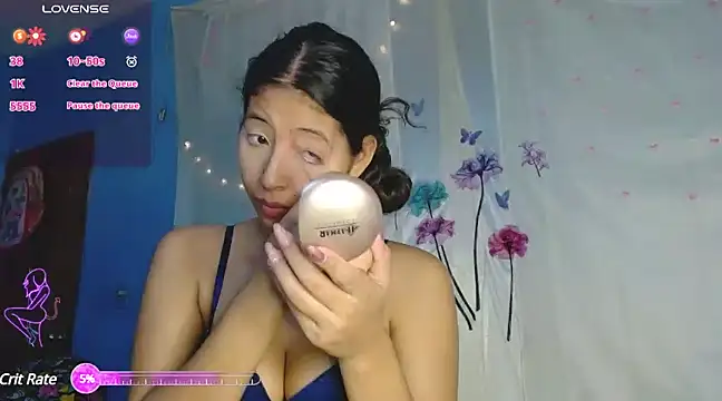 Snapshot of evaluna_horny_ chatting on 01.25.25 evaluna horny  online show from 01.25.25