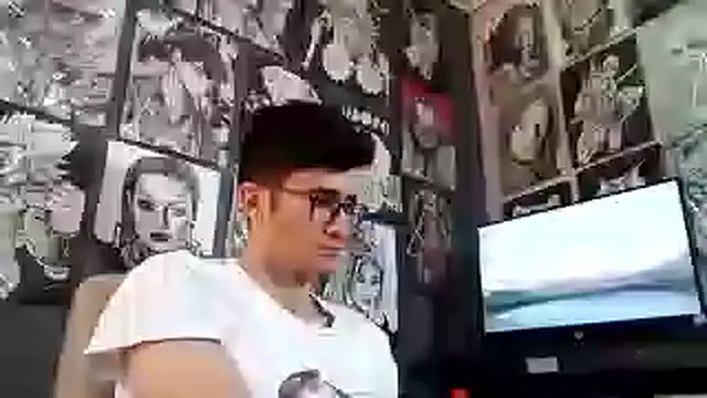 Loggan donnelly online show from 12.05.25