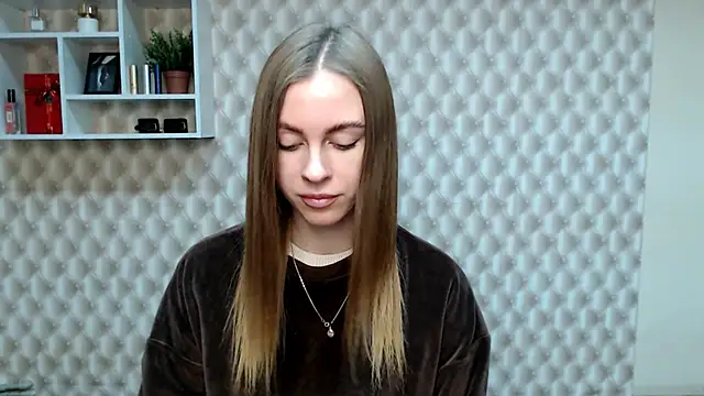 Snapshot of AlisaCatty_ chatting on 12.05.24 AlisaCatty online show from 12.05.24