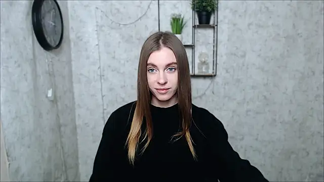 Snapshot of AlisaCatty_ chatting on 12.28.24 AlisaCatty online show from 12.28.24