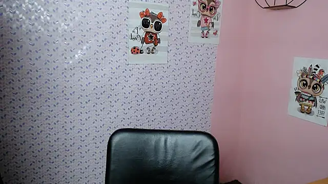 Snapshot of AlisaCatty_ chatting on 01.28.25 AlisaCatty online show from 01.28.25