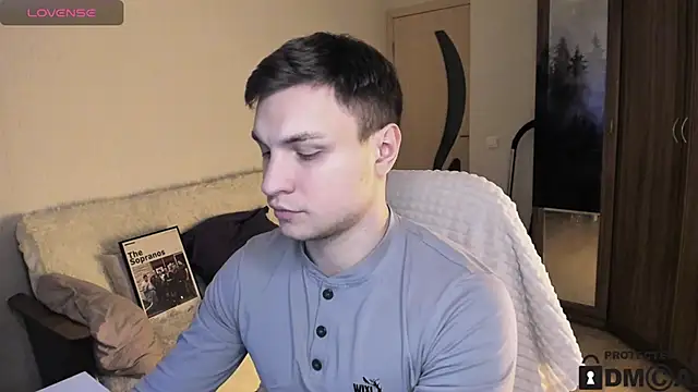 handsome guy01 online show from 10.12.25