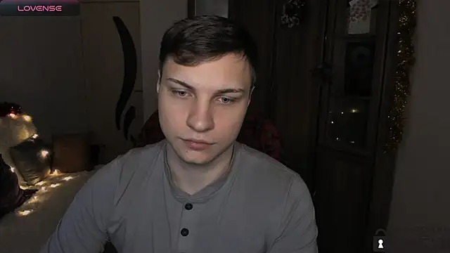 handsome guy01 online show from 11.27.25