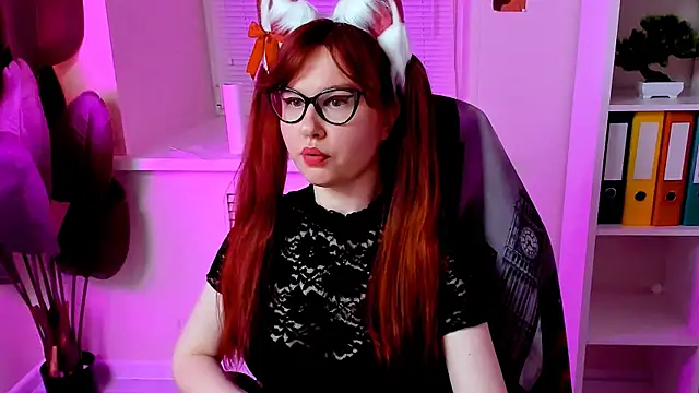 CarolGiggly online show from 12.01.25