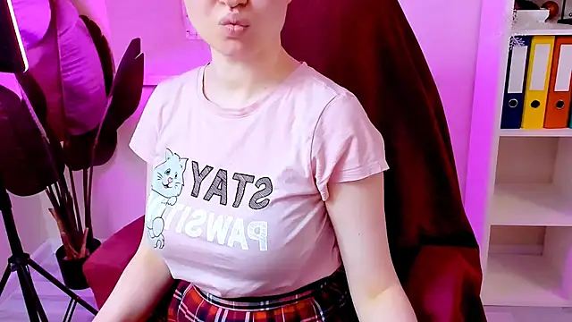 Snapshot of CarolGiggly chatting on 01.11.26 CarolGiggly online show from 01.11.26