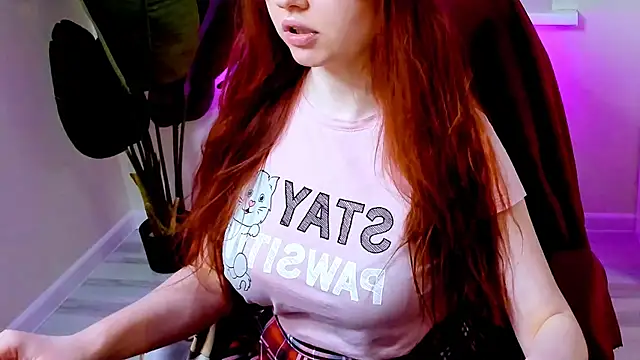 Snapshot of CarolGiggly chatting on 01.13.26 CarolGiggly online show from 01.13.26