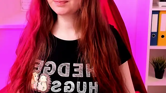 Snapshot of CarolGiggly chatting on 02.27.26 CarolGiggly online show from 02.27.26