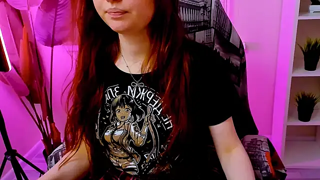 Snapshot of CarolGiggly chatting on 07.15.26 CarolGiggly online show from 07.15.26