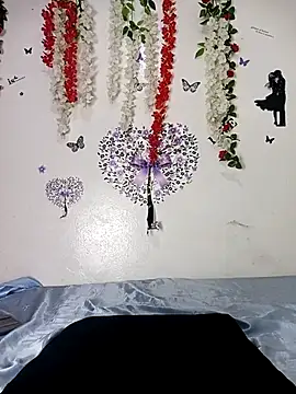 tiffany Bitch online show from 09.21.25