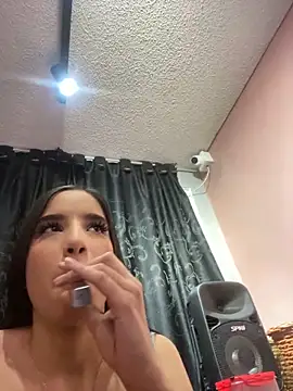 Snapshot of Praga_Pink chatting on 12.03.24 Praga Pink online show from 12.03.24