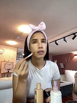 Snapshot of Praga_Pink chatting on 12.09.24 Praga Pink online show from 12.09.24