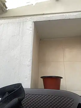 Snapshot of Praga_Pink chatting on 12.24.24 Praga Pink online show from 12.24.24