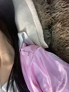 Snapshot of Praga_Pink chatting on 12.26.24 Praga Pink online show from 12.26.24