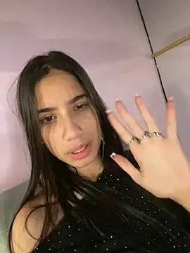 Snapshot of Praga_Pink chatting on 01.18.25 Praga Pink online show from 01.18.25