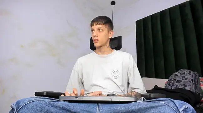 Adam hard  online show from 02.26.25