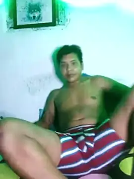 Snapshot of 628-andrew chatting on 11.03.25 628-andrew online show from 11.03.25