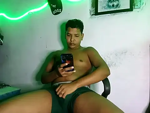 Snapshot of 628-andrew chatting on 11.15.25 628-andrew online show from 11.15.25