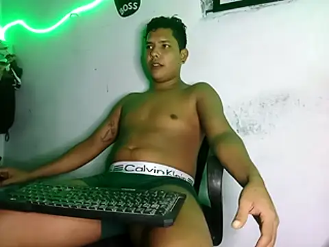 Snapshot of 628-andrew chatting on 11.19.25 628-andrew online show from 11.19.25