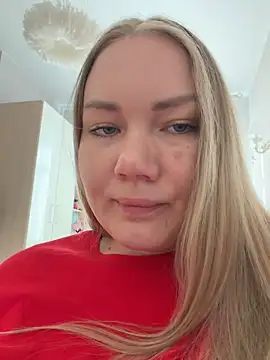 LianaCruz   online show from 04.01.26