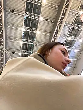 Lia  Love online show from 12.10.24