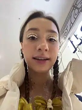 Lia  Love online show from 12.31.24