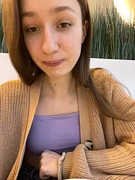 Lia  Love online show from 01.24.25