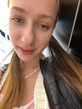 Lia  Love online show from 03.11.25