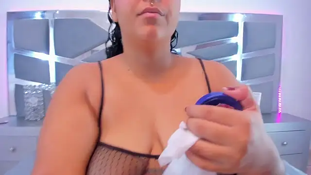 Tiffanymiller00 online show from 12.04.24