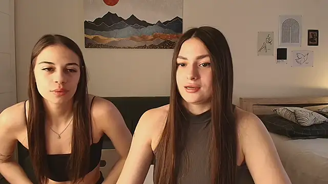 Snapshot of ShySonya chatting on 03.19.26 ShySonya online show from 03.19.26