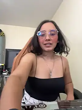 Snapshot of Kay_LustyWife chatting on 01.17.25 Kay LustyWife online show from 01.17.25