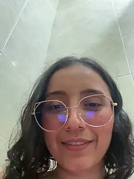 Snapshot of Kay_LustyWife chatting on 02.18.25 Kay LustyWife online show from 02.18.25