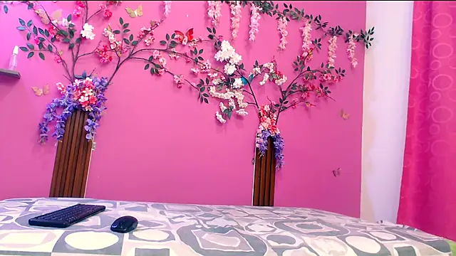 Snapshot of analdeepalejandra18 chatting on 10.22.25 analdeepalejandra18 online show from 10.22.25